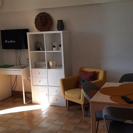 Appartement Climatise Avec Terrasse Au Coeur De Nyons Exteriér fotografie